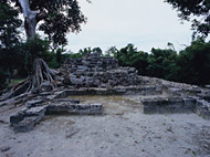 Round House at San Gervasio Ruins - san gervasio mayan ruins,san gervasio mayan temple,mayan temple pictures,mayan ruins photos